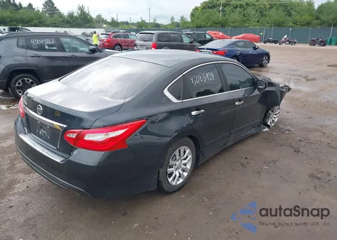 2017 Nissan Altima 2.5 S z USA, uszkodzony, nr VIN 1N4AL3AP7HN306481